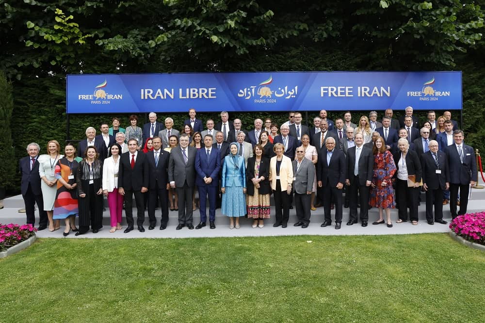 Dag 2 av världsmötet för ett Fritt Iran 2024 tog upp och diskuterade NCRI:s plan för att etablera en demokratisk republik i Iran.
