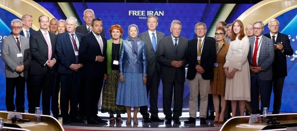 Dag 3 av världsmötet för ett Fritt Iran 2024 diskuterar regimens MR-brott och att utkräva de ansvariga på ansvar.